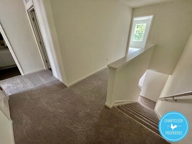 Photo - 329 Spaight Acrs Wy