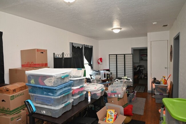 Photo - Charming 3 Bed 1 Bath in Hospital District