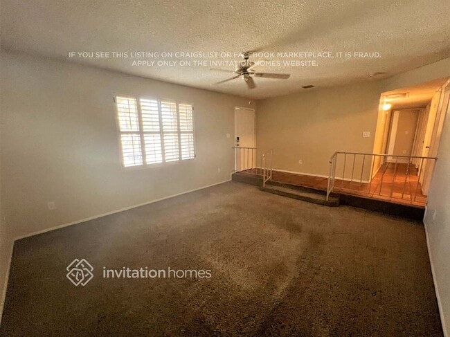 Photo - 3241 E Sunnyside Dr