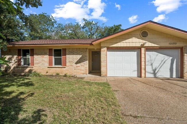 Building Photo - 10010 Quail Hutch Dr Rental