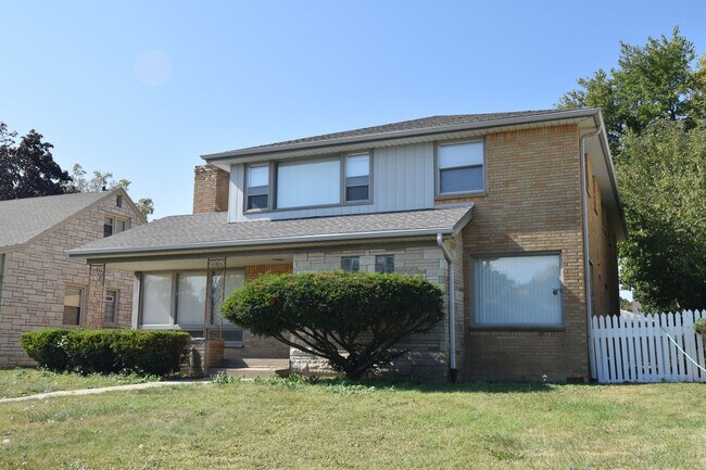 Photo - 4663 N Green Bay Ave Unit 3