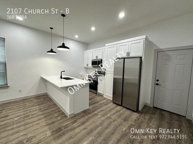 Photo - 2107 Church St Unit B