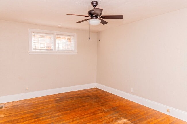Photo - 3413 Stuart Ave Unit Apt #1st Flr