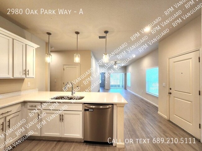 Photo - 2980 Oak Park Way
