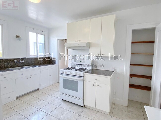 Photo - 1203 Poinsettia Dr