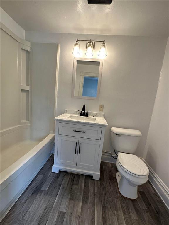 Bathroom - 531 Cochrane St Unit 2