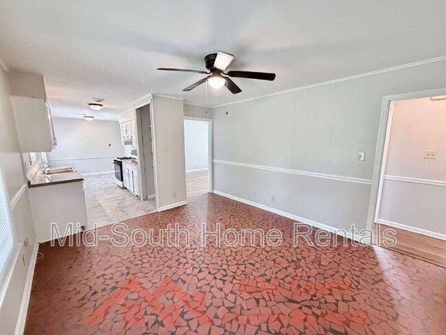 Photo - 1388 Eason Ave