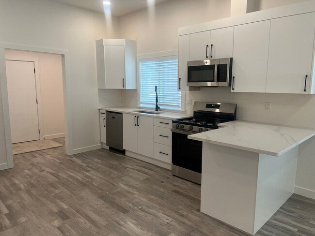 Photo - Beautifully Remodeled 3 Bedroom Home in Downtown Ferndale!
