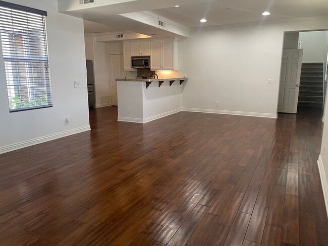 Photo - Welcome to your dream home in the heart of Tustin 92782!