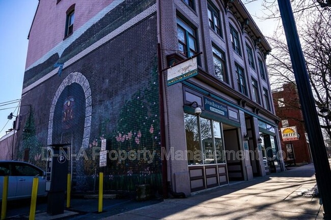 Building Photo - 729 Main St Unit #27