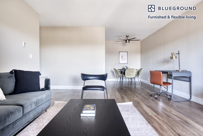 Photo - 600 Edgewater Blvd Unidad FL2-ID654