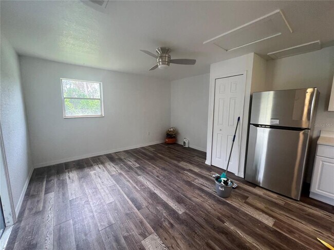 Photo - 2422 Dixie Ave