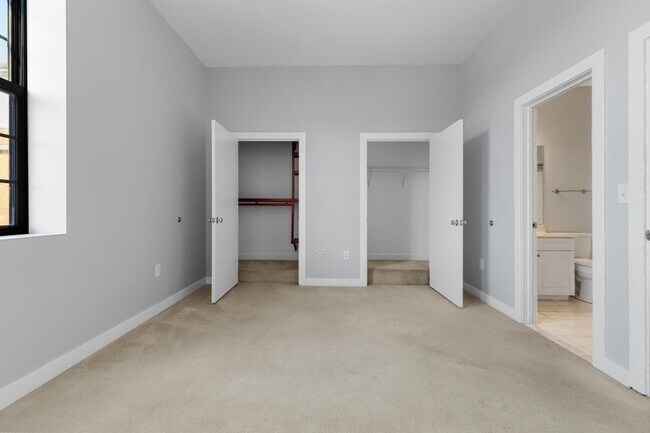 Photo - 72 Ashland St Unit 307