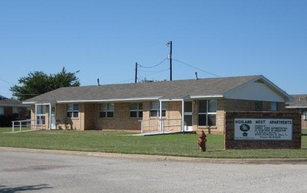 Photo - Highland West Apartments