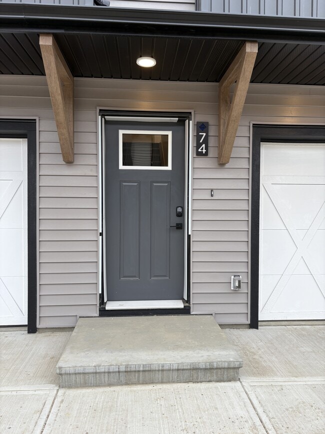 Photo - 1025 Secord Promenade