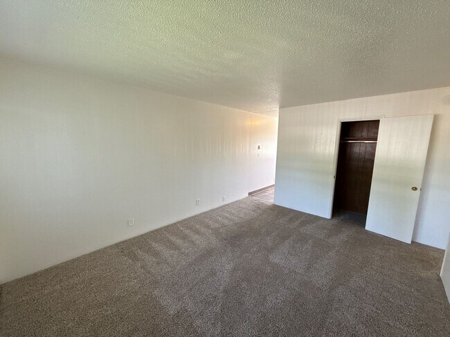 Photo - 550 SW Levens St Unit 24