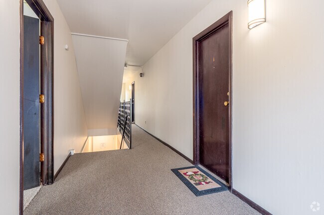 Monona Village Apartments - FULLY LEASED