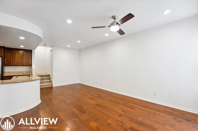 Photo - Modern 2 Bed, 2.5 Bath Townhome Available ...