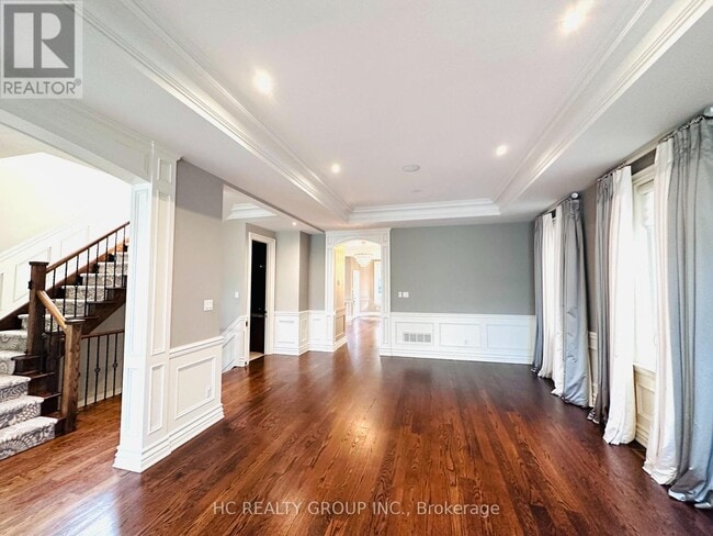 Photo - 546 Melrose Ave