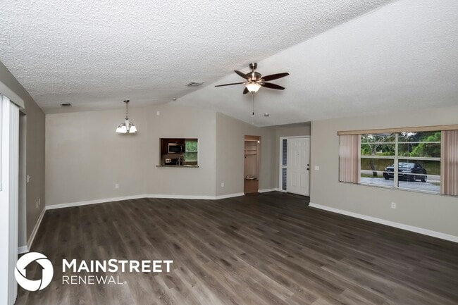 Photo - 137 Watoga Ave SW