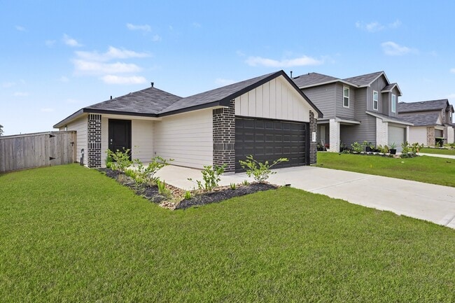 Photo - 40839 Hawthorne Glades St