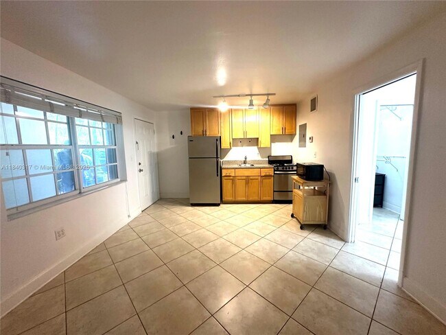 Photo - 345 Michigan Ave Unit 37
