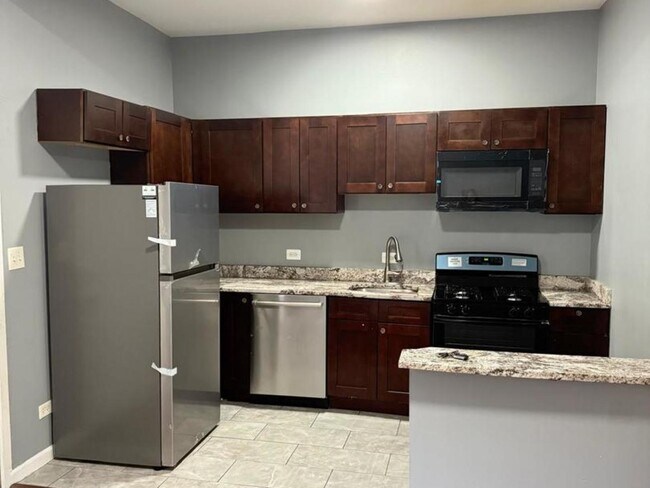 Photo - 1348 S Fairfield Ave