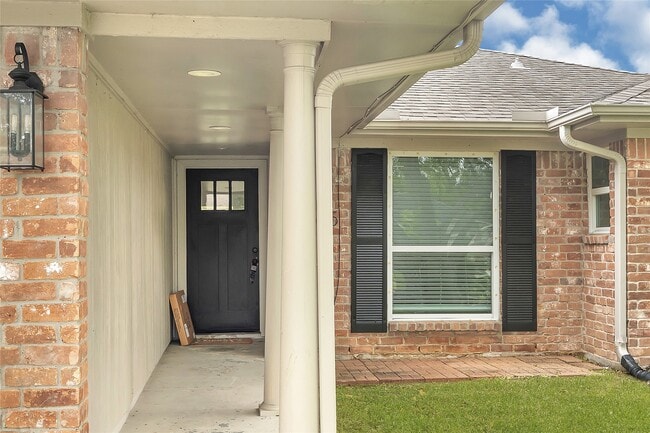 Photo - 10115 Kirkbluff Dr