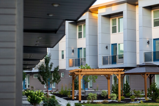 Spacious Courtyard Area