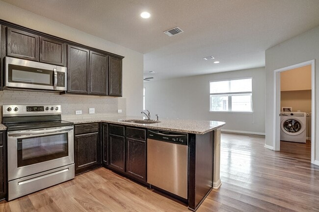 Photo - 1701 Logan Dr