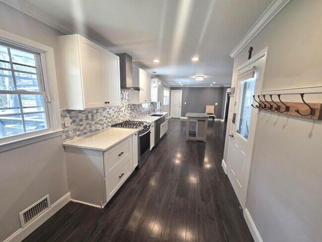 Photo - 4064 Cedar Knoll Dr