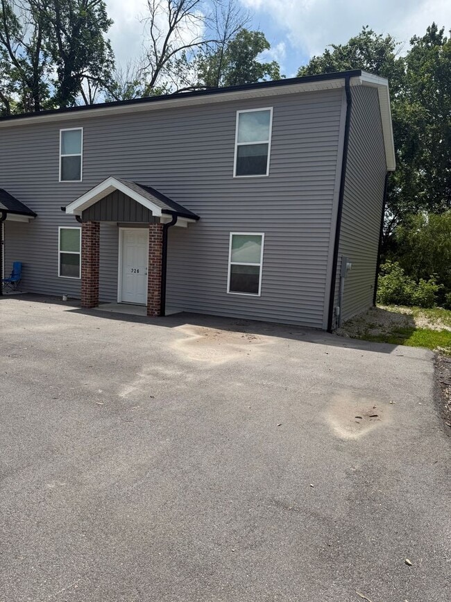 Photo - 2 Bedroom 1.5 Bathroom Townhouse in Jackson, MO Unidad 226 Townhome LOWER