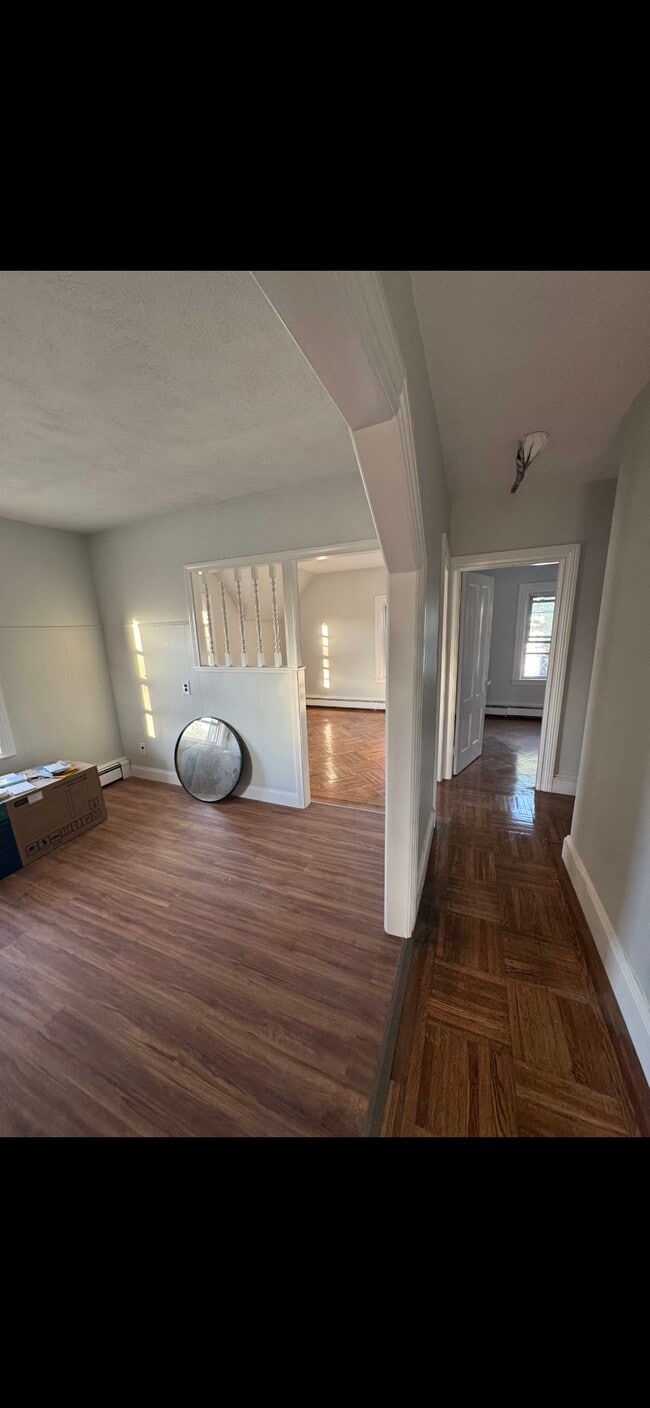 Photo - 150 Langdon St Unit 2bedroom for rent!