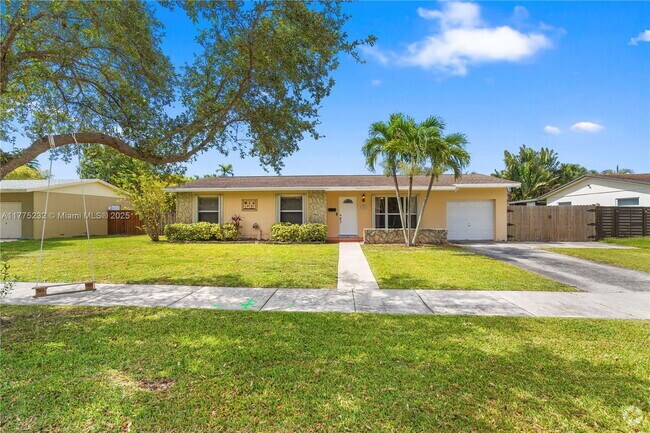Building Photo - 9364 SW 184th Terrace Rental