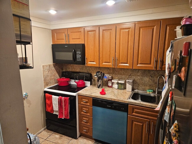 Photo - 3710 Inverrary Dr Unit 2G