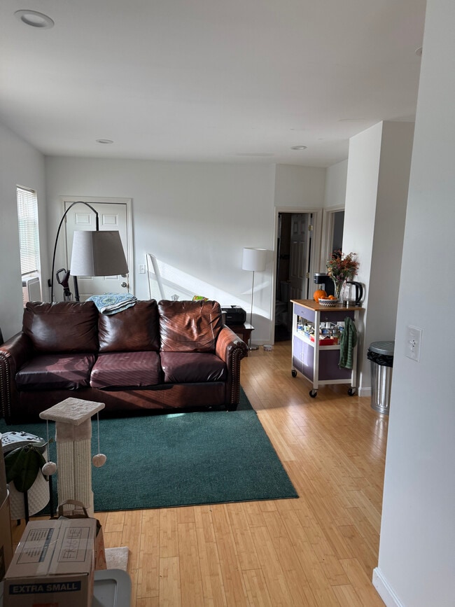 Photo - 33 Vinton St Unit 3