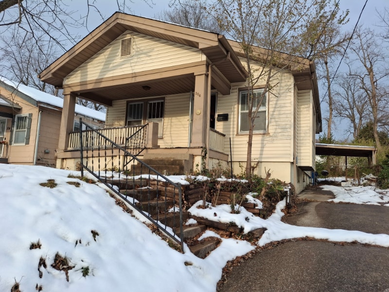 Photo - 306 St Louis Ave