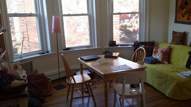 Photo - 17 Fairbanks St