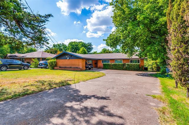 Photo - 659 Bizerte Ave