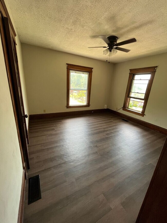 549 Pine St Unit 1015 1/2 Catherine Street