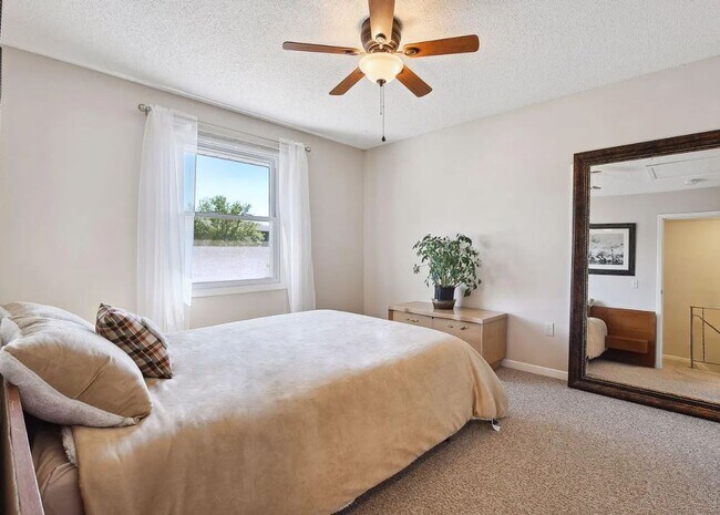 Photo - Charming & Spacious 3-Bedroom Home for Rent in Shakopee