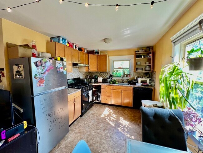 Photo - 13 Centre St Unit 2