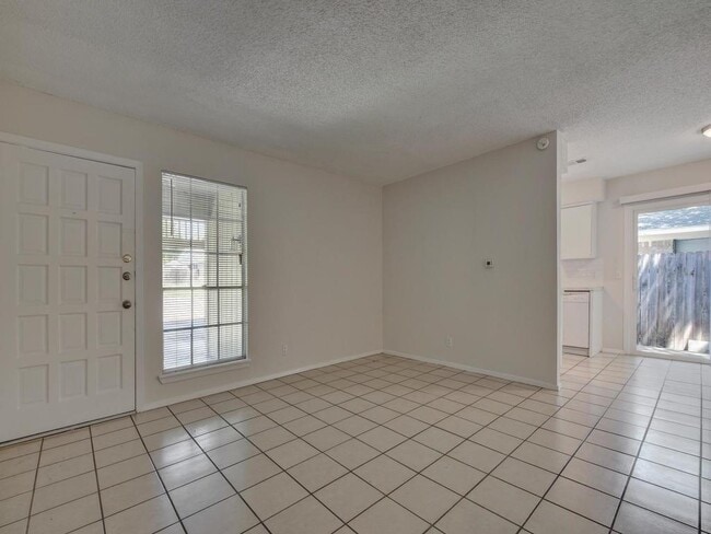 Photo - 9003 Little Walnut Pkwy