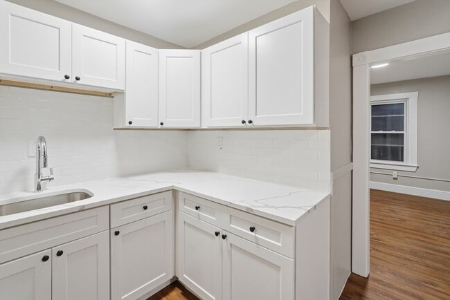 Photo - 44 Pratt St Unit 3R