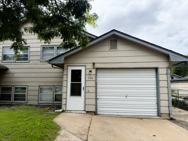 Building Photo - 525 N Elder St Rental