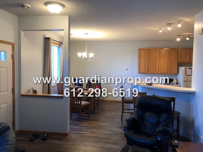 Photo - End Unit Townhouse Available December 1, O...