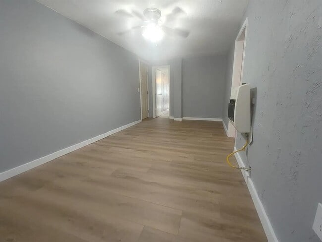 Photo - 1013 Elm Ave Unidad D