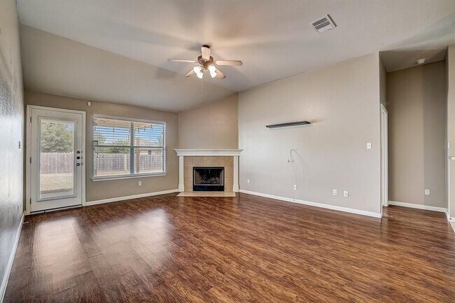 Photo - 204 Kerley Dr Casa