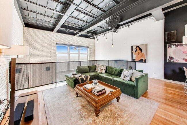 Photo - 1128 W Ardmore Ave Unidad 9