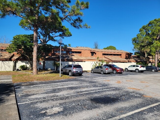 Photo - 2056 Sunset Point Rd Unidad 23